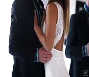 Australian babe needs no instructions for a good fuck